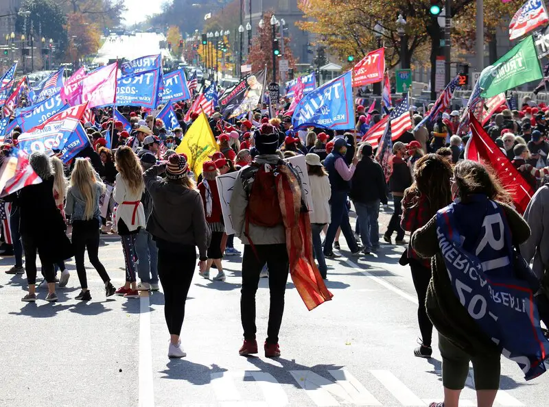 Election violence Trump coup: A group protesting the 2020 election