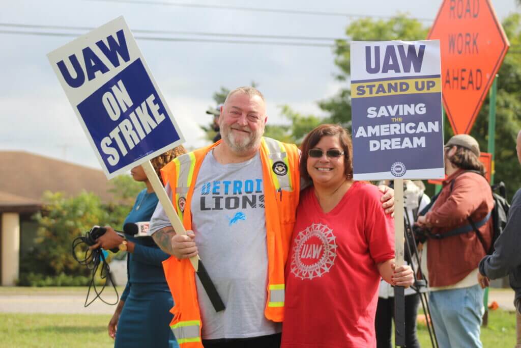 UAW strikers