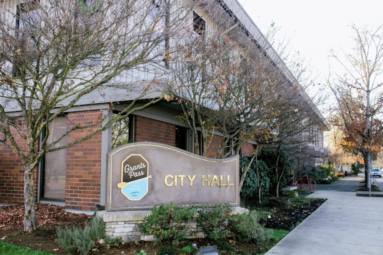 Grants Pass city hall building in Oregon