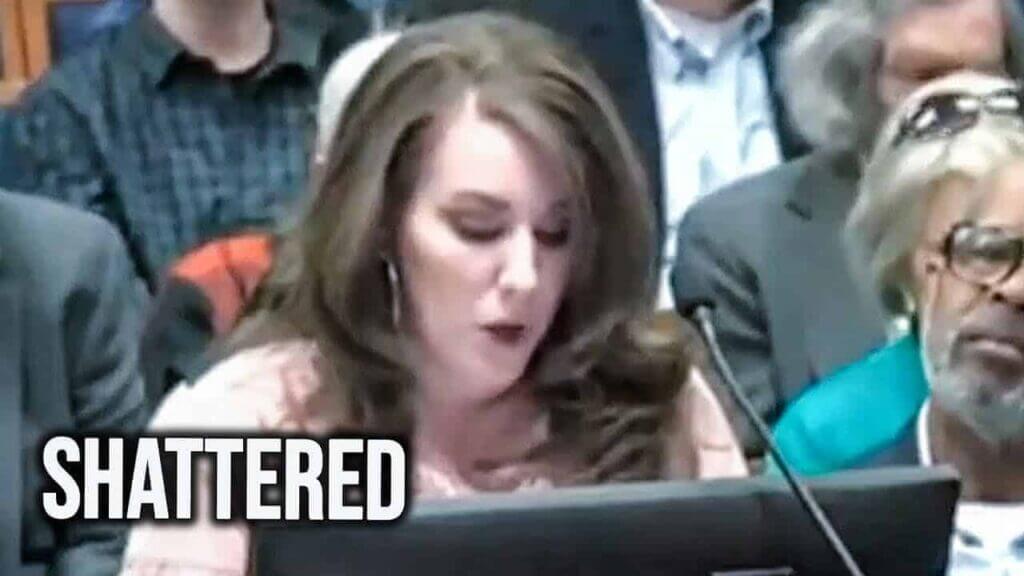 Moms for liberty