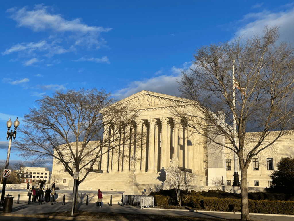 Immunity Trump 2020 election crimes Supreme Court building in Washington D.DpC.