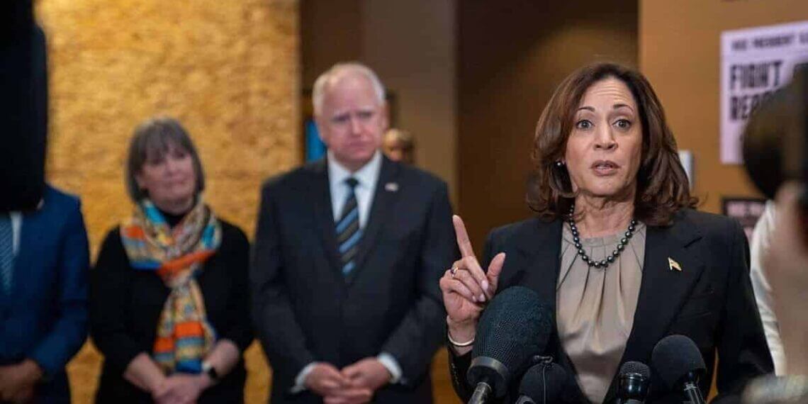 Kamala harris and tim walz in minnesota