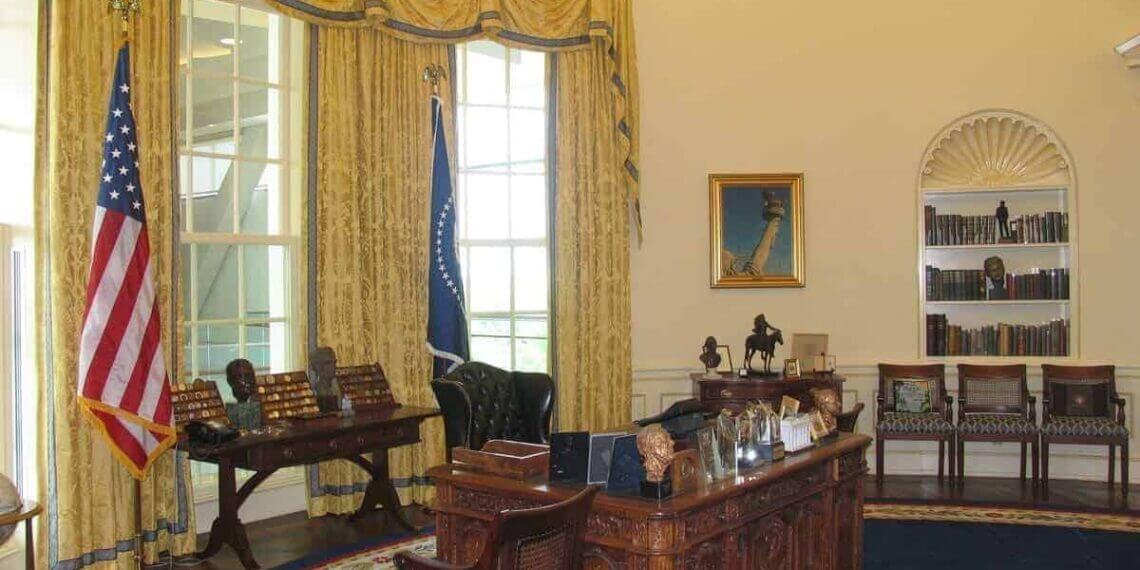 The desk in the oval office at the white house.