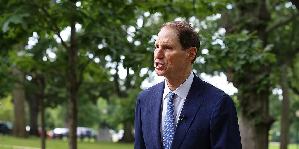 Senator ron wyden