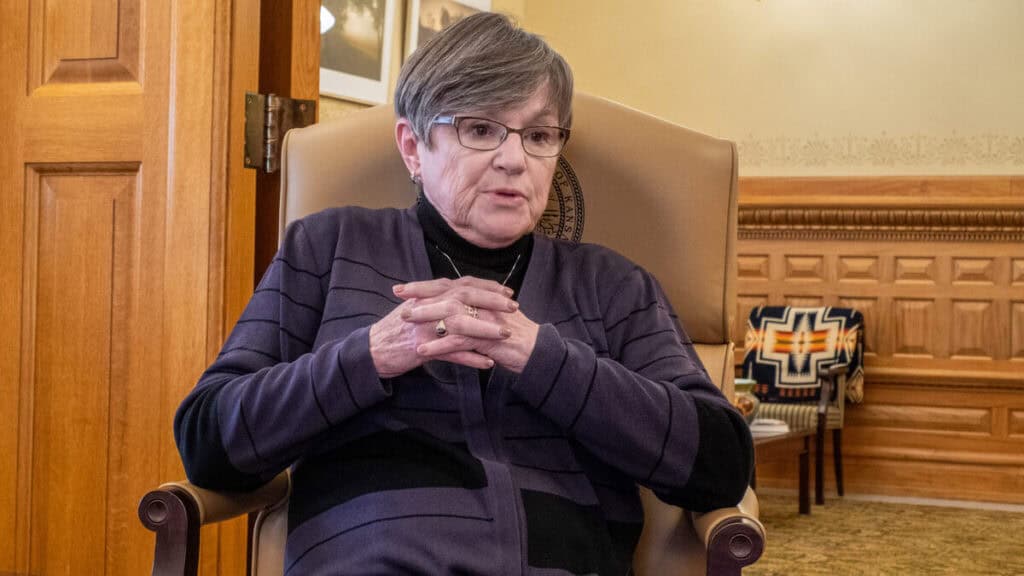 Kansas governor laura kelly