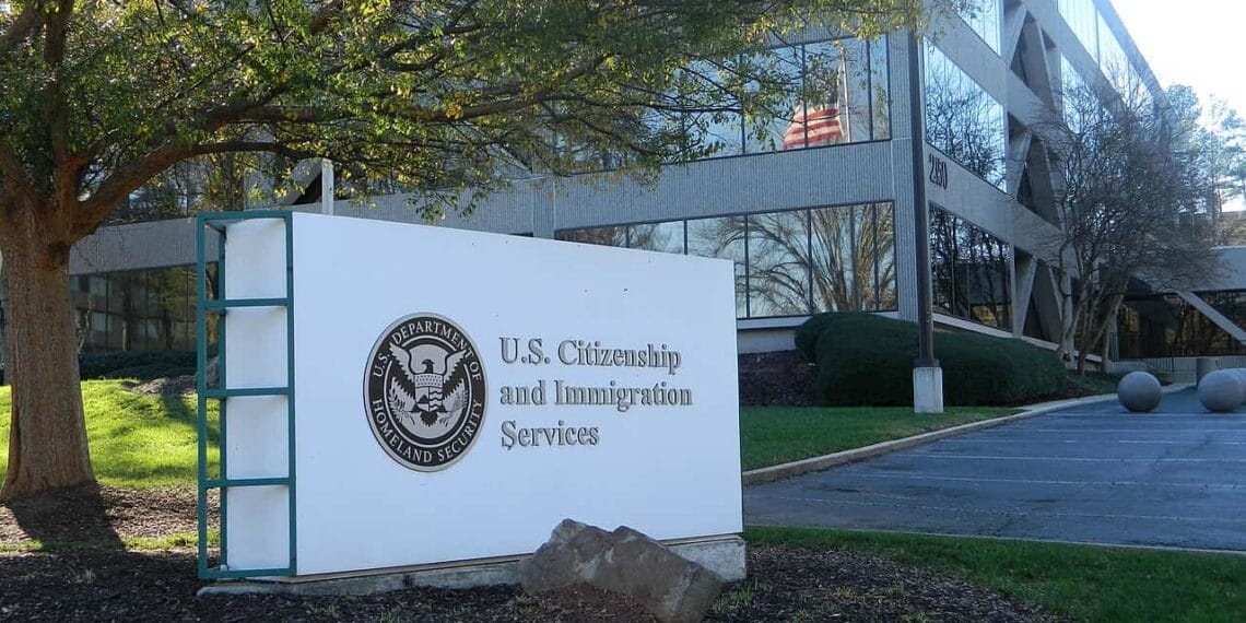 Us citizenship and immigration services building in georgia