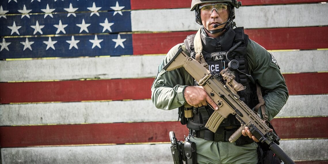 Us citizens were raided. Ice agent in miami